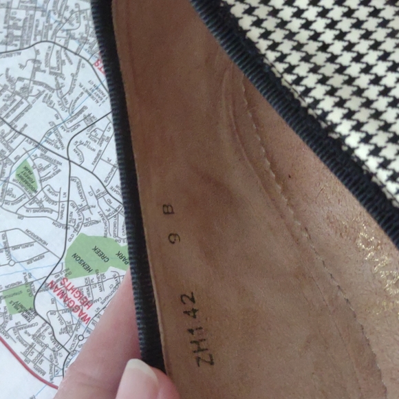 Salvatore Ferragamo Patent Houndstooth flat Sz. 9 - Picture 8 of 8